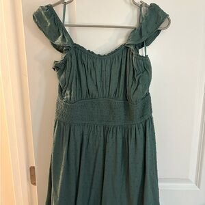 Green Off-Shoulder Hollister Dress with Short XL Tall